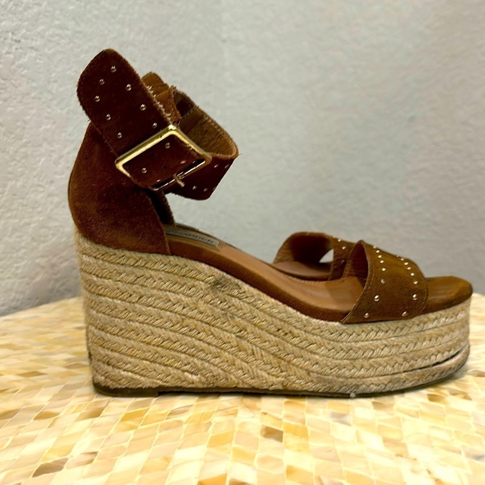 Steve Madden leather Sandals size 7.5M